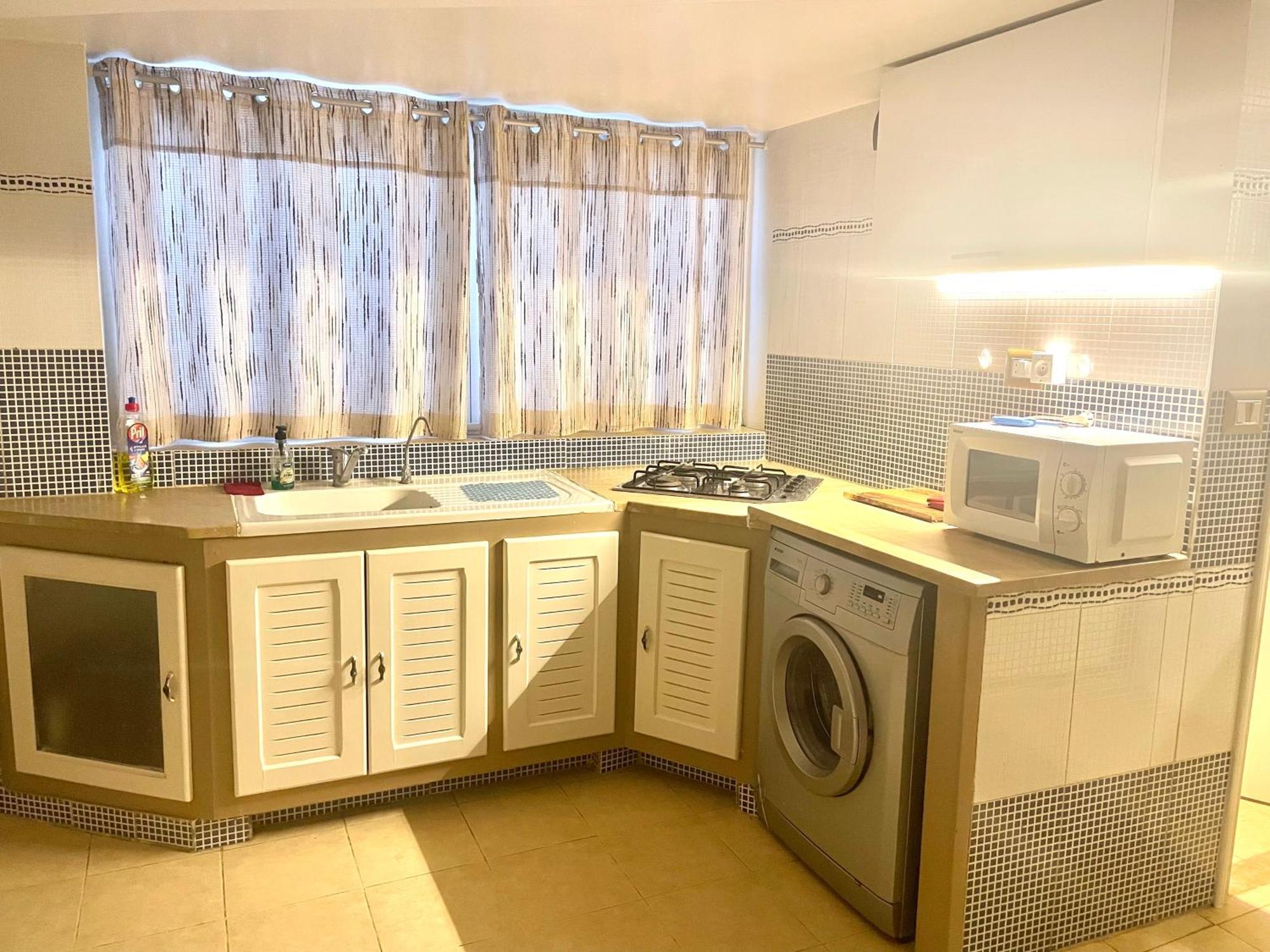 Appartamento Elegant Relaxing Oasis In The Heart Of Sfax Esterno foto